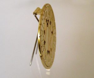 astromedal oro colgante y broche